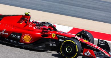 Távozásának bejelentése óta először tesztelt a Ferrarival Sainz